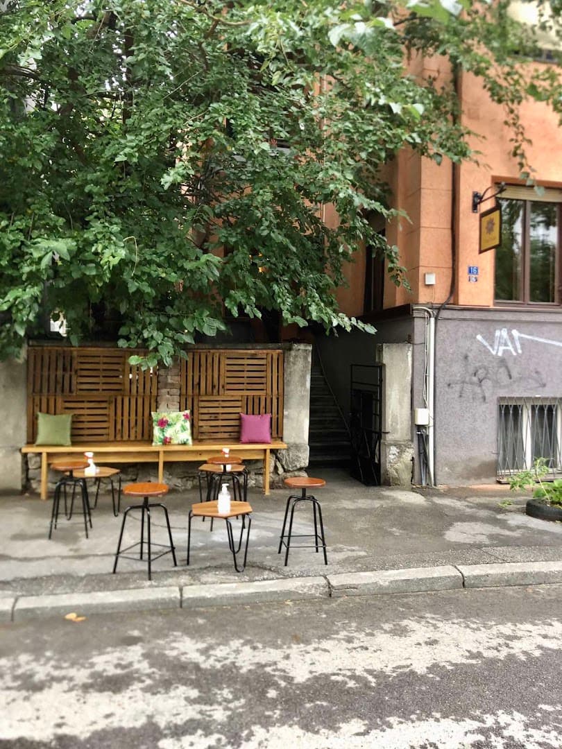 The Dude Specialty Coffee gallery 2